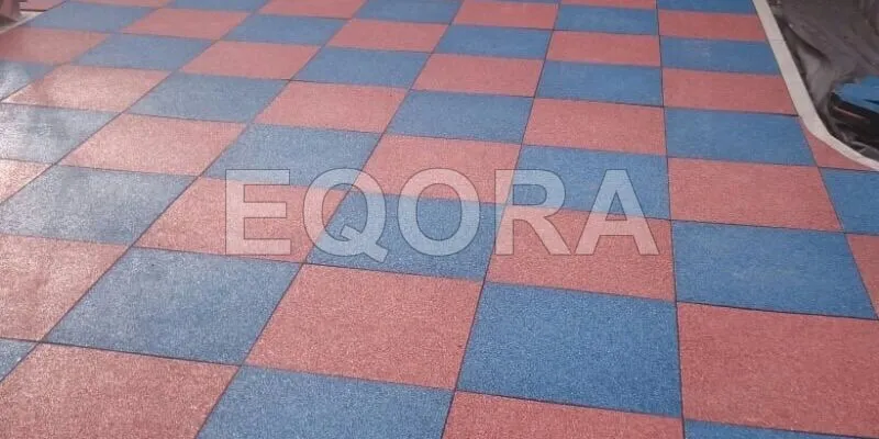 Из чего состоит резиновая плитка?